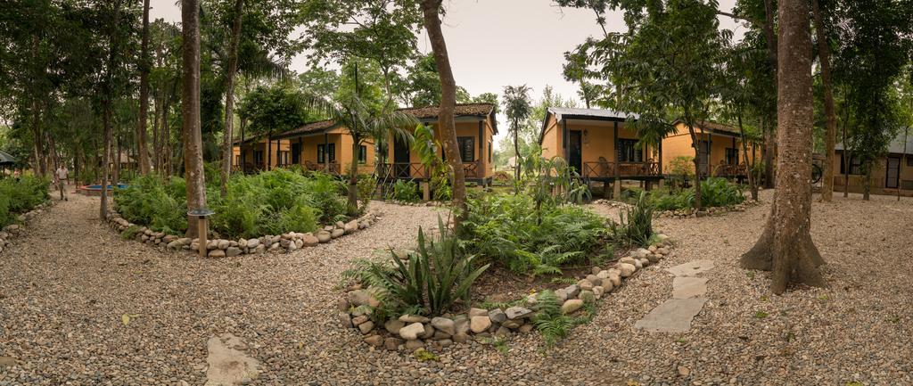 Maruni Sanctuary Lodge By Kgh Group Sauraha Exterior photo